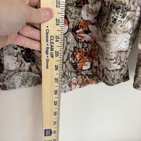 Bit & Bridle Mens Long Sleeve Camo Deer Buck Print Hunting Button Shirt SZ L - Picture 5 of 6